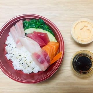 Chirashi Sushi Don